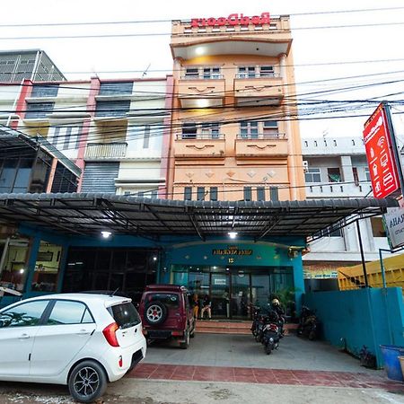 Reddoorz Near Yuki Simpang Raya Mall Medan 2 Hotel Exterior photo